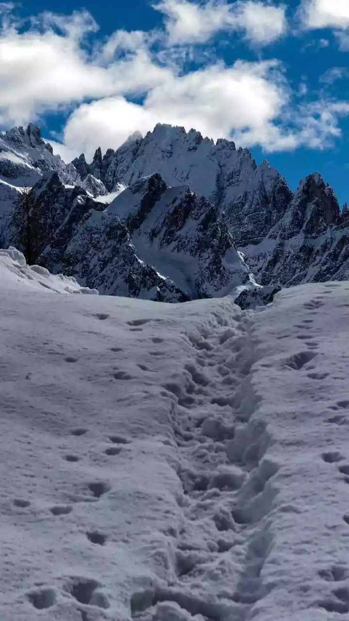 Sonamarg Avalanche: A Tourist Resort Under Snow