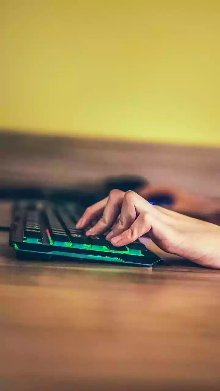 Navi Mumbai police bust cyber fraud gang that cheated citizens of Rs 83 cr; 12 arrested