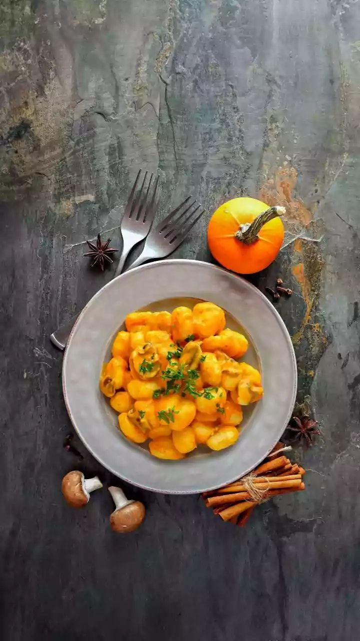 Receita para o Dia das Mães: nhoque de abóbora com molho de tomate e manjericão