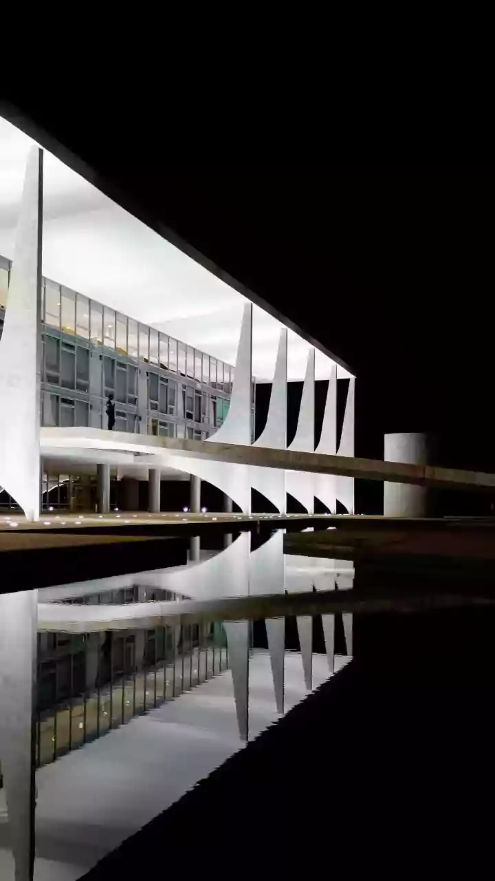 Lula faz primeira sessão de radioterapia; saiba detalhes do procedimento