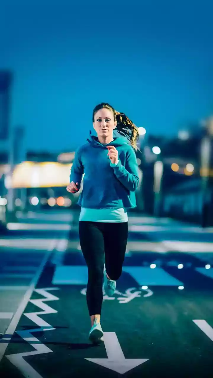 How Contrast-Water Therapy Keeps Urban Runners Fresh Between Humid Training Days