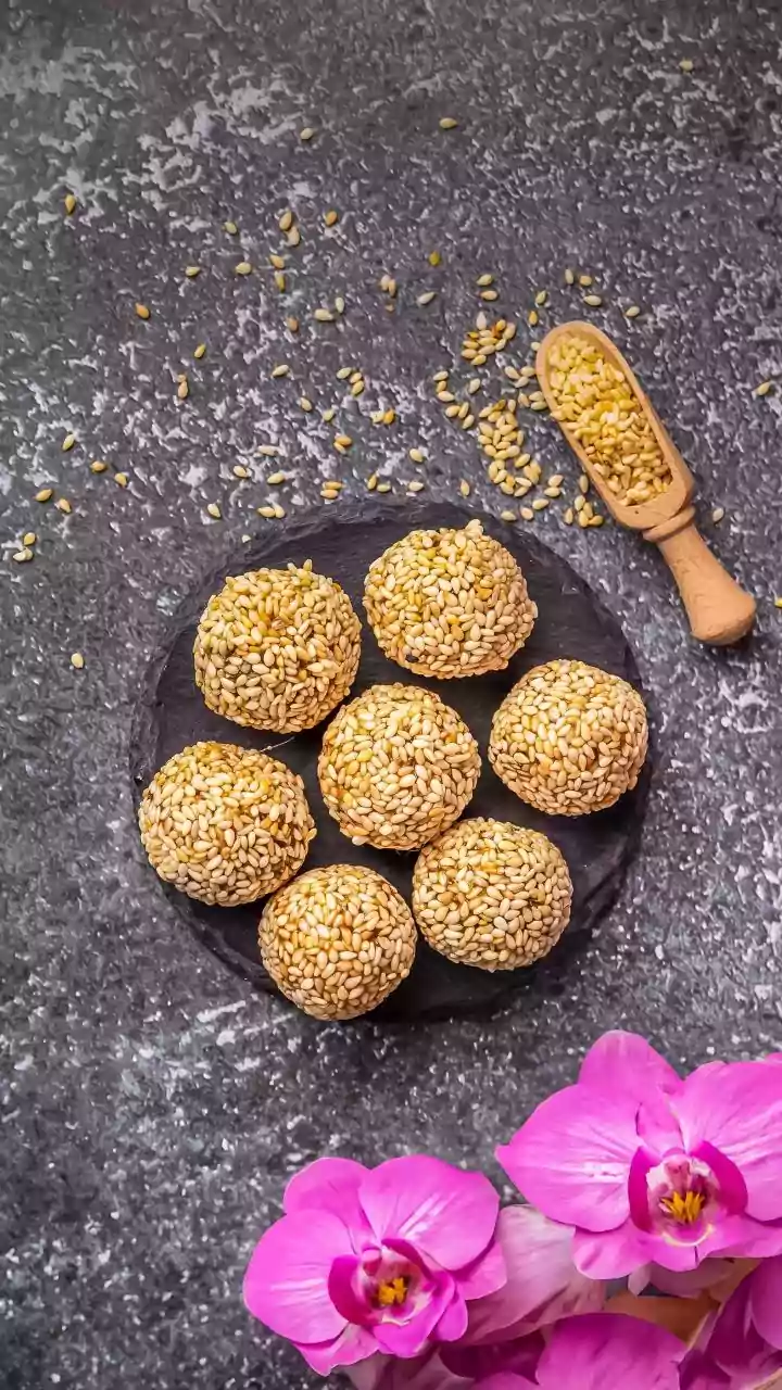 Simple 4 PM Snack Prep Homemade Date Nut Balls and Energy Boosting Seeds
