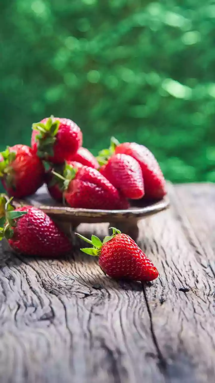 Maharashtra Researchers Want Strawberries Built for Indian Heatwaves