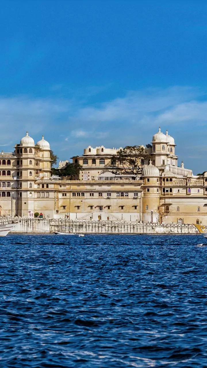 SMEs backbone of industrial growth, says Rajasthan Governor