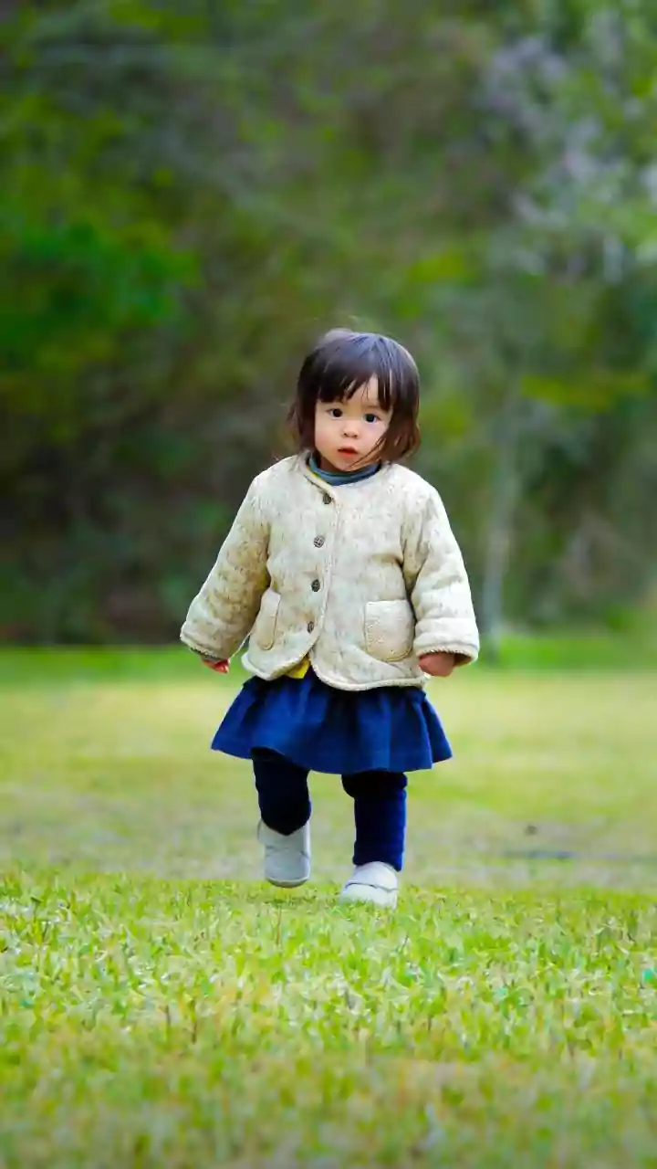 Decoding Toddler Fears: Understanding Darkness, Loud Noises, and Strangers