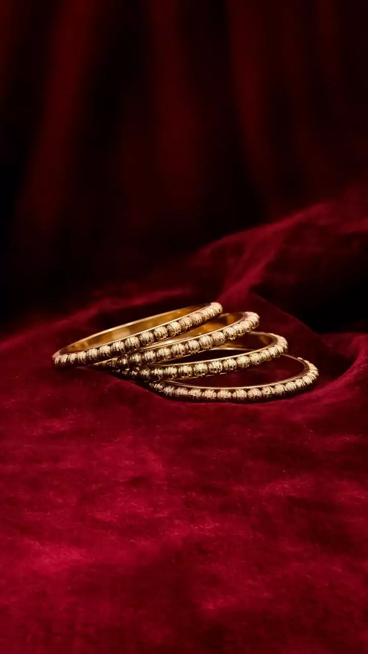 Bengaluru: Nepalese couple steal jewellery, cash worth Rs 18 cr from builder’s home