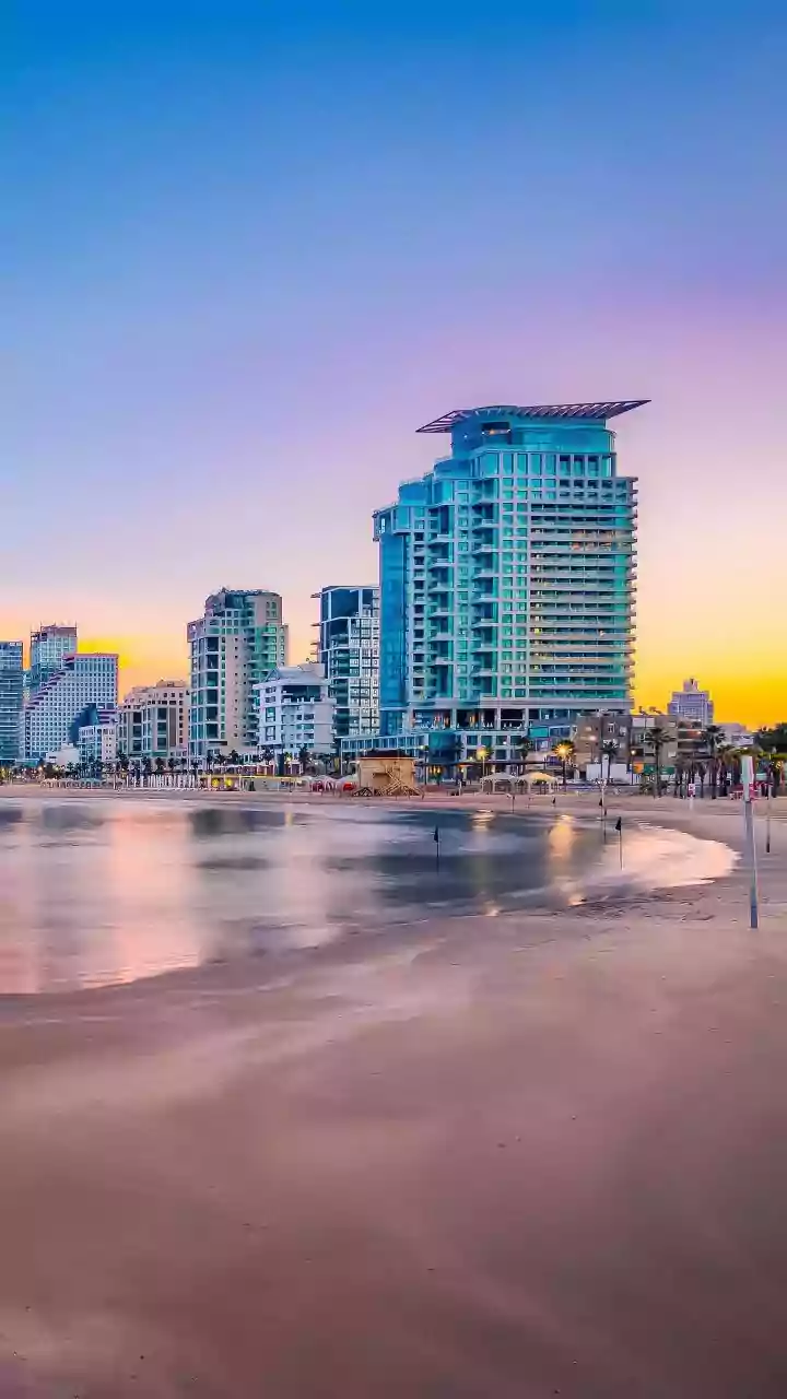 Quiet Beach Towns To Visit In September For Low Hotel Rates And Calm