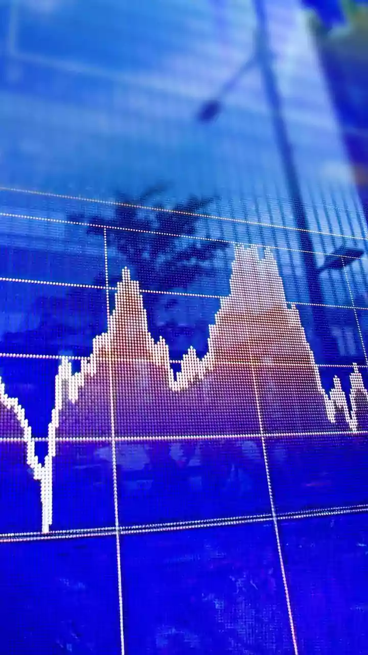 Boost Your Investments: Top Index Funds & Strategies