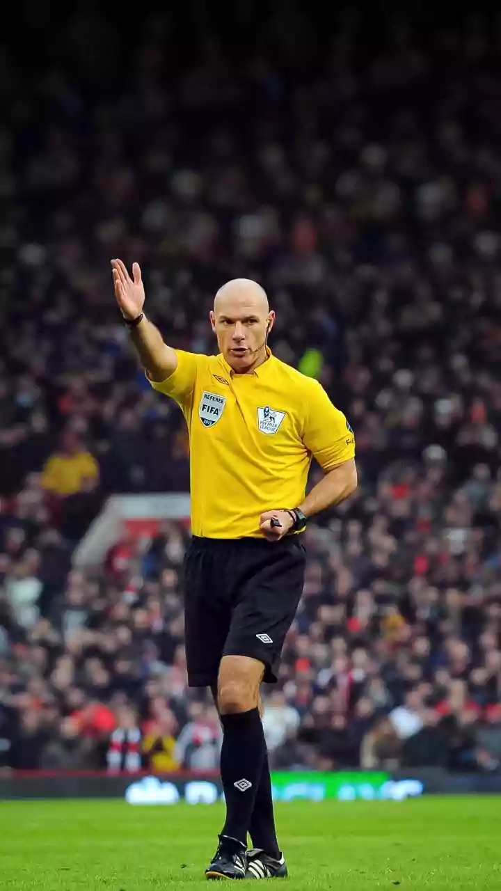 Explaining VAR in football