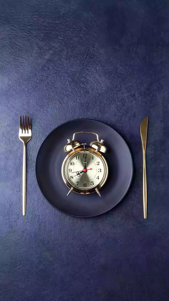 Sleep & Satiety: Why Slight Hunger Before Bed Matters