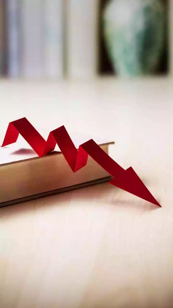 Indian Market: Stock Slides, FIIs Exit, & Economic Trends