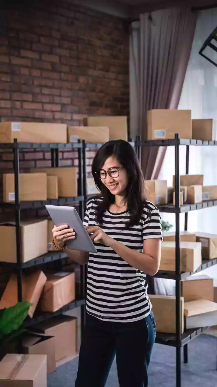 Online Retail Growth: Own Channels vs. Marketplaces