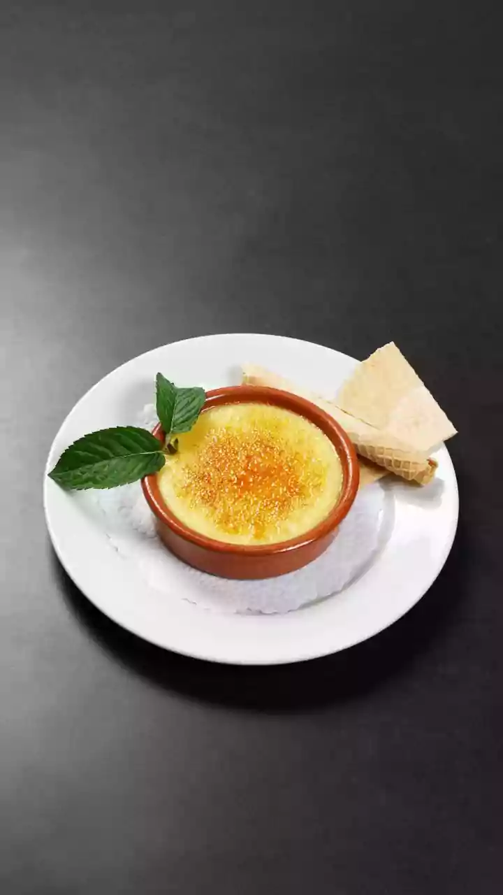 Humid-evening custard sets smooth without freezer help