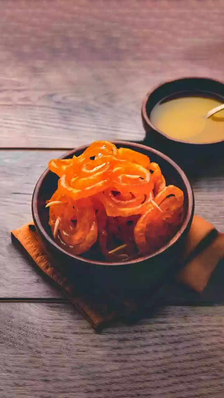 American Students Savour Bengali Flavors: A Culinary Journey Through India