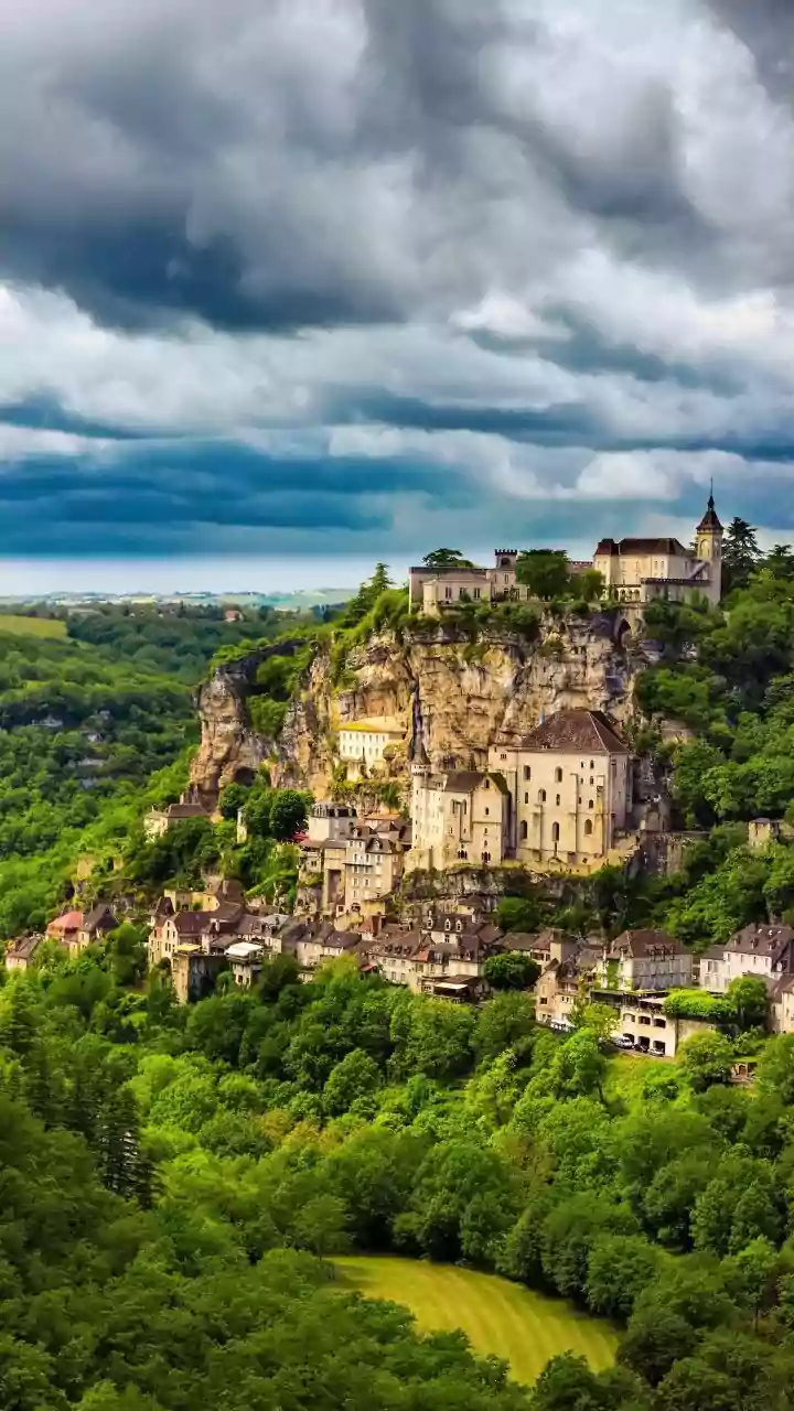 Hotter Summers Are Drying European Forests Beyond Historical Fire Conditions