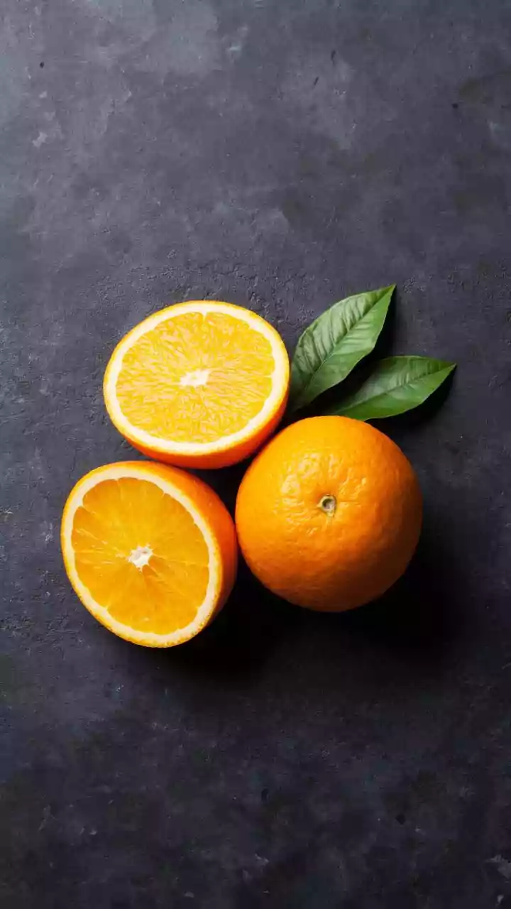 O truque de mestre para descascar laranja fácil e sem fazer sujeira na cozinha