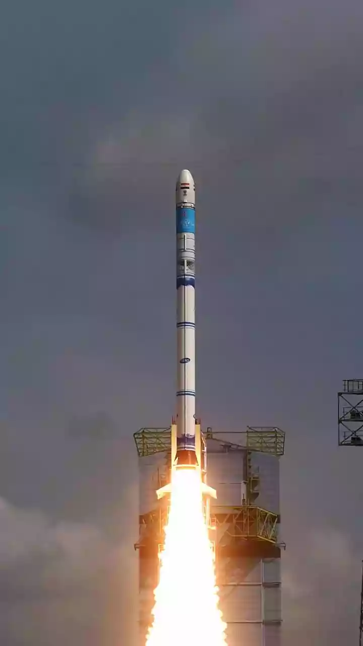 No Towers Needed? How ISRO’s BlueBird Block-2 Mission Could Change Mobile Connectivity