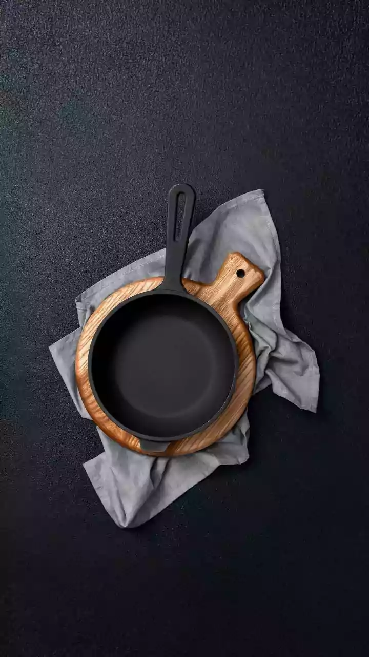 Indian Home Cooks Should Test Cast-Iron Weight before Buying