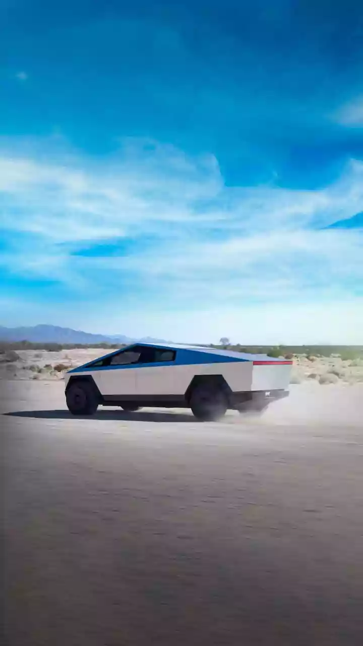 WATCH: Tesla Cybertruck Owner Arrested For Driving EV Into Grapevine Lake To Test ‘Wade Mode’