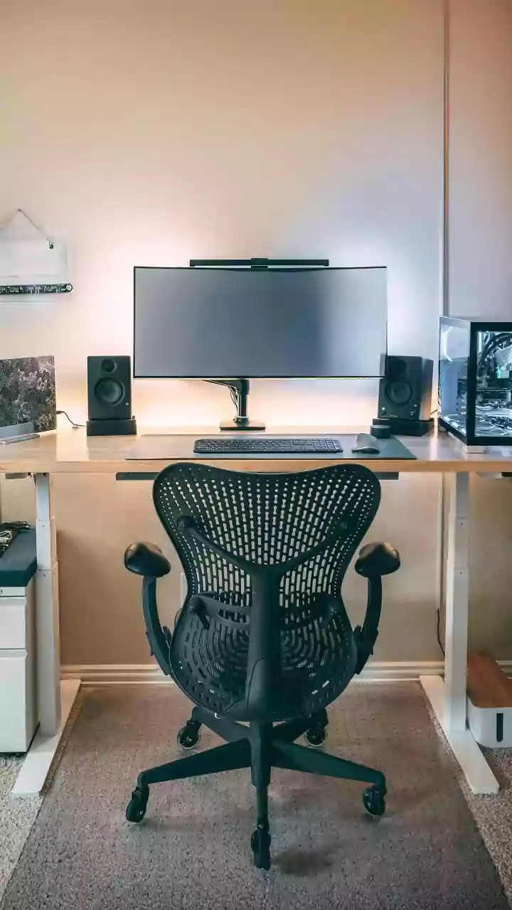 5 Essential Tips for Crafting Your Ideal Home Workstation
