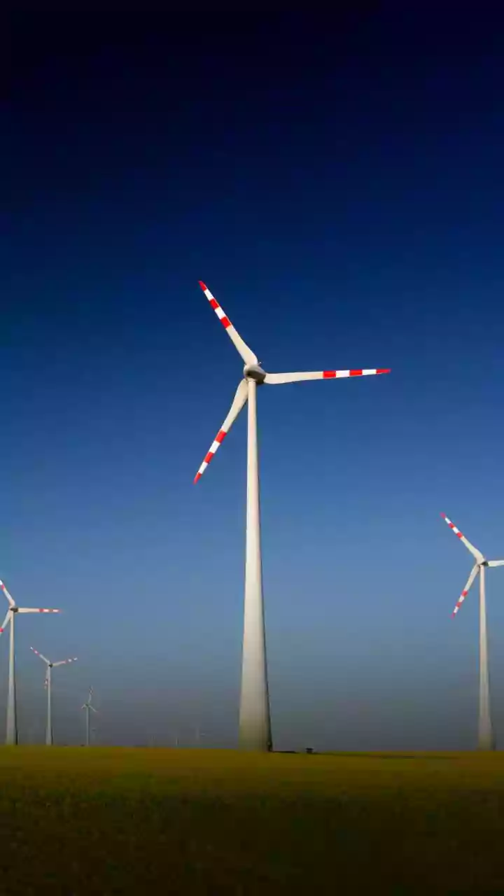 Inox Wind bags 102.3 MW order from Aditya Birla Renewables' arm