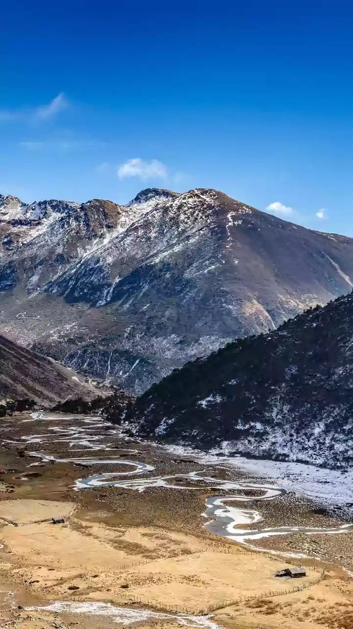 Ladakh's Snow Leopard Safari and Its Context: Six Open-Back Vehicles for the First Safari Phase