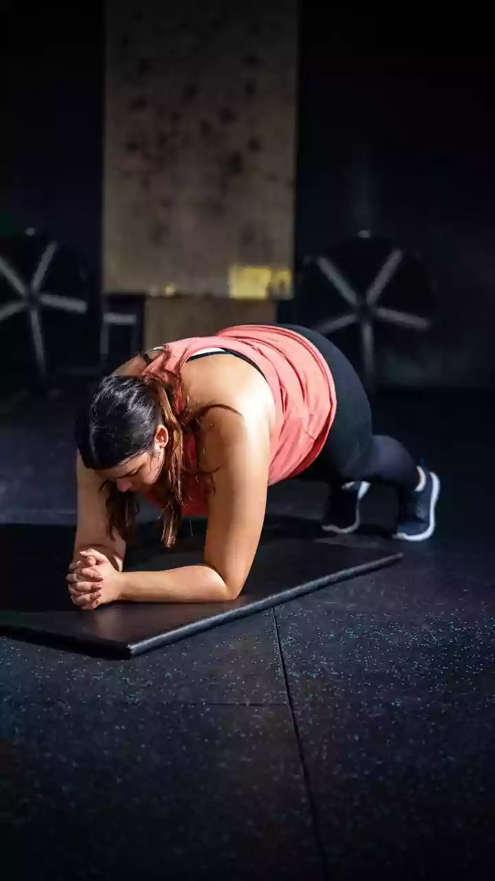 Fazer academia ajuda a perder barriga?