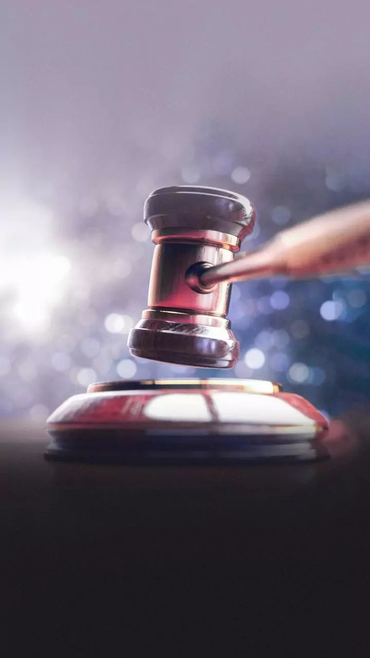 Consultant Gets Bail in Investor Fraud Case