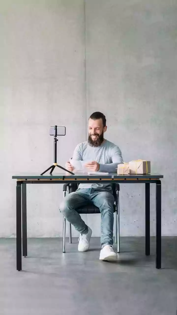 Why Gen Z Freelancers Rely On Personal Skill Demos To Win Initial Clients