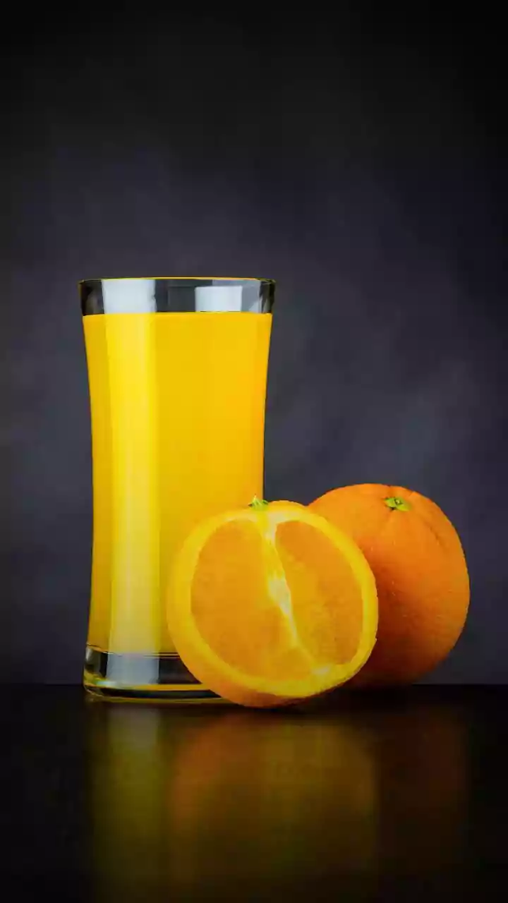 Cold-pressed juice vs whole fruits: Debunking health myths around dietary fiber and blood sugar spikes