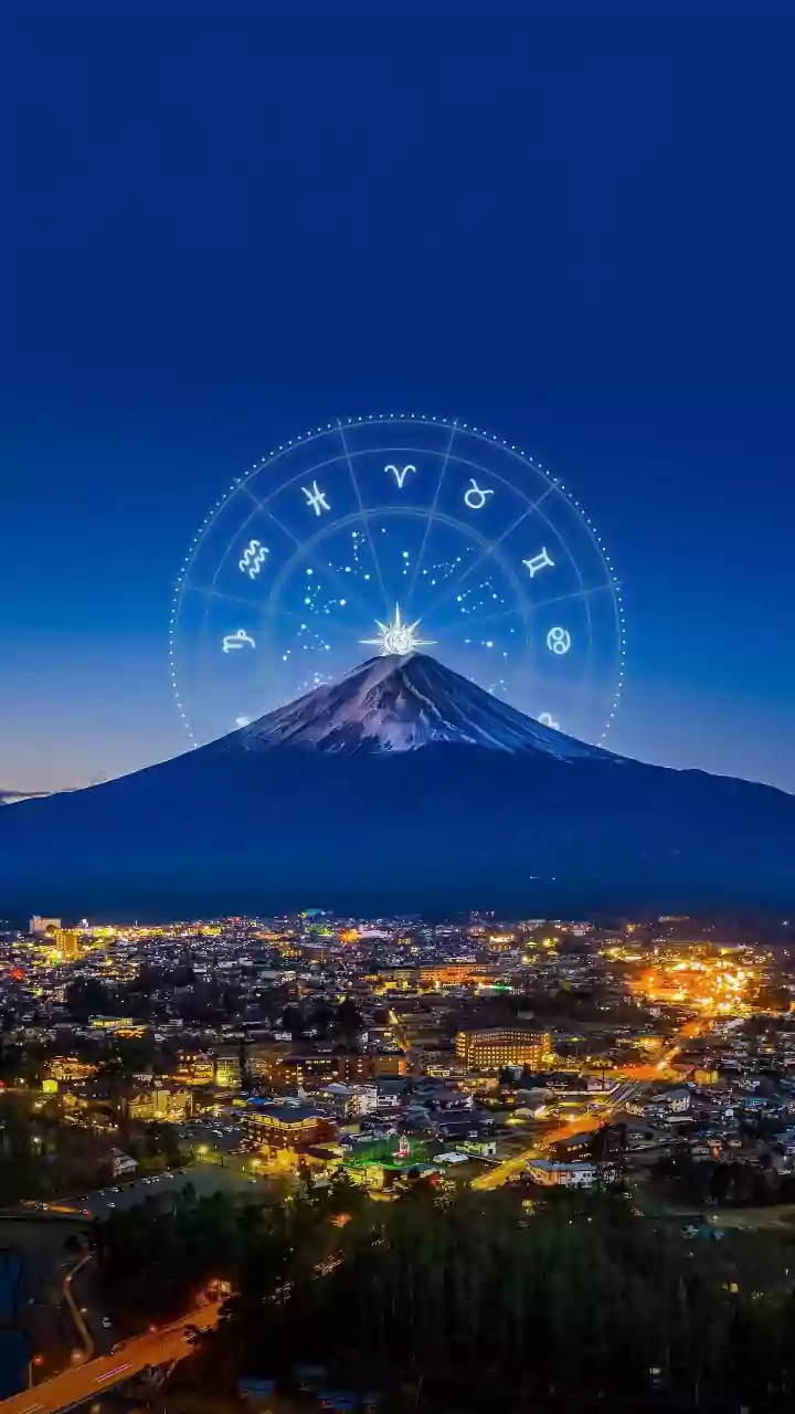 Daily Horoscope: Astrological Predictions for December 17, 2025