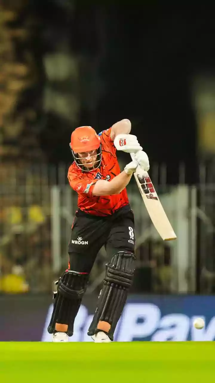 Listing fastest overseas batters to 2,000 IPL runs (by innings)