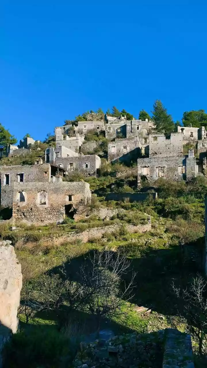 The Spanish Village Deal Promoted Online Is No Longer Available
