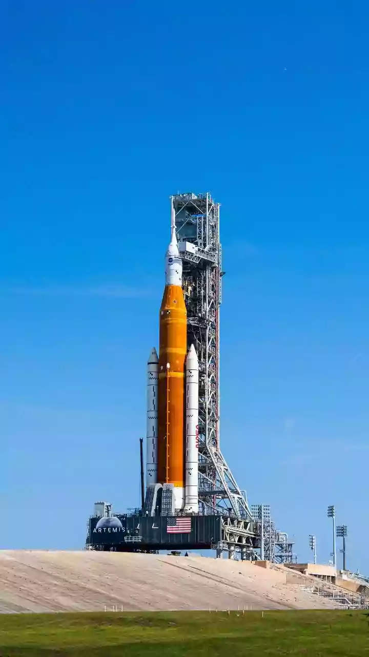 NASA Relocates Artemis II Moon Rocket for Additional Repairs