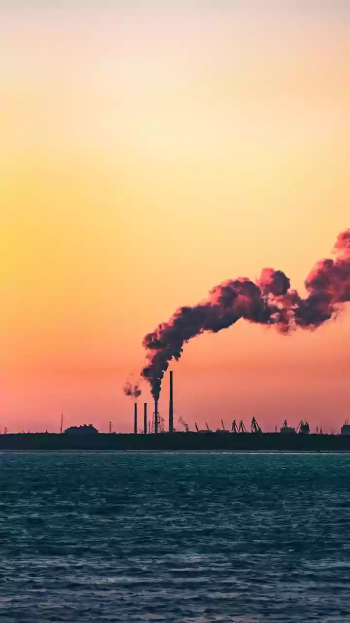 Russia not to be affected by US tariffs on Iran's trade partners: Expert