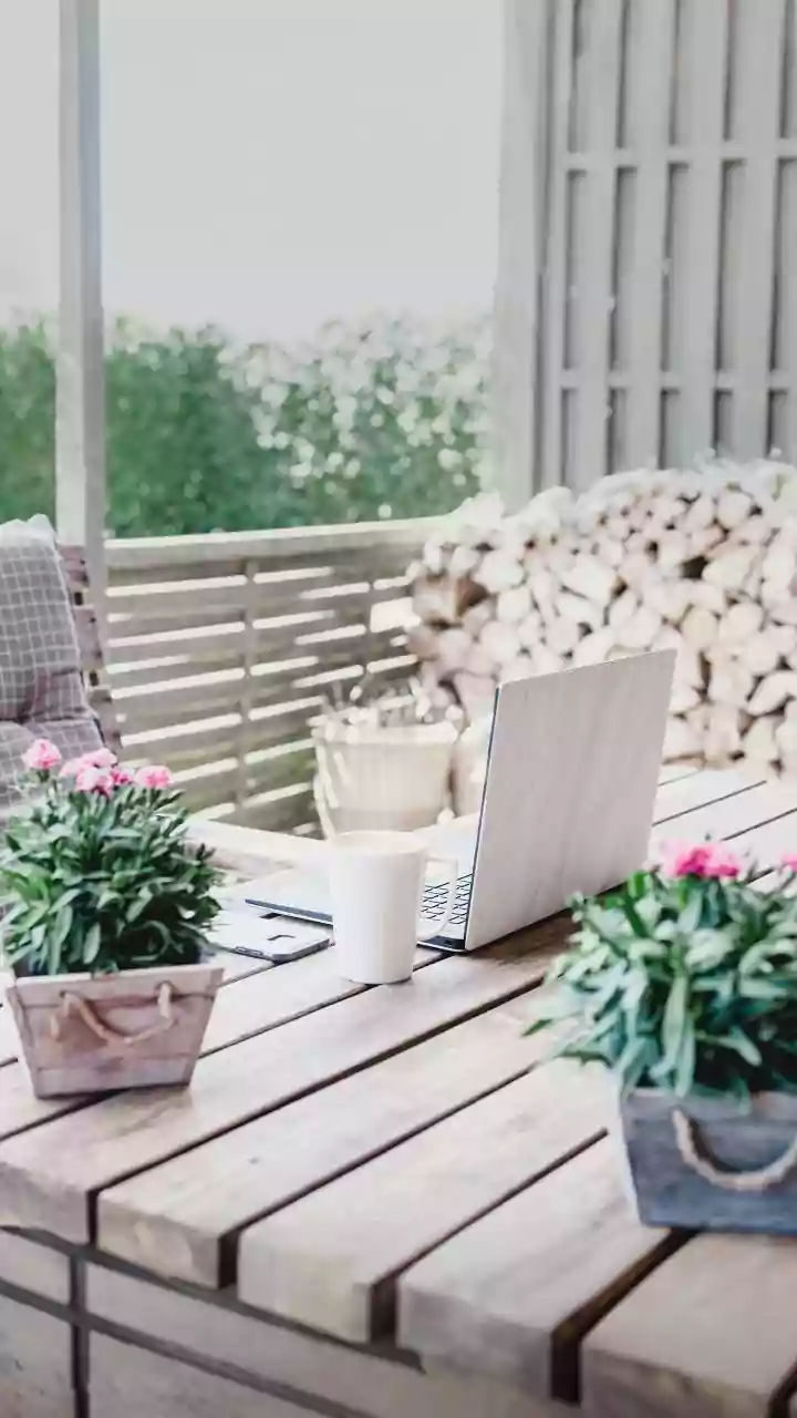 How Asynchronous Work Rules Keep Late Night Work Messages Away From Remote Staff