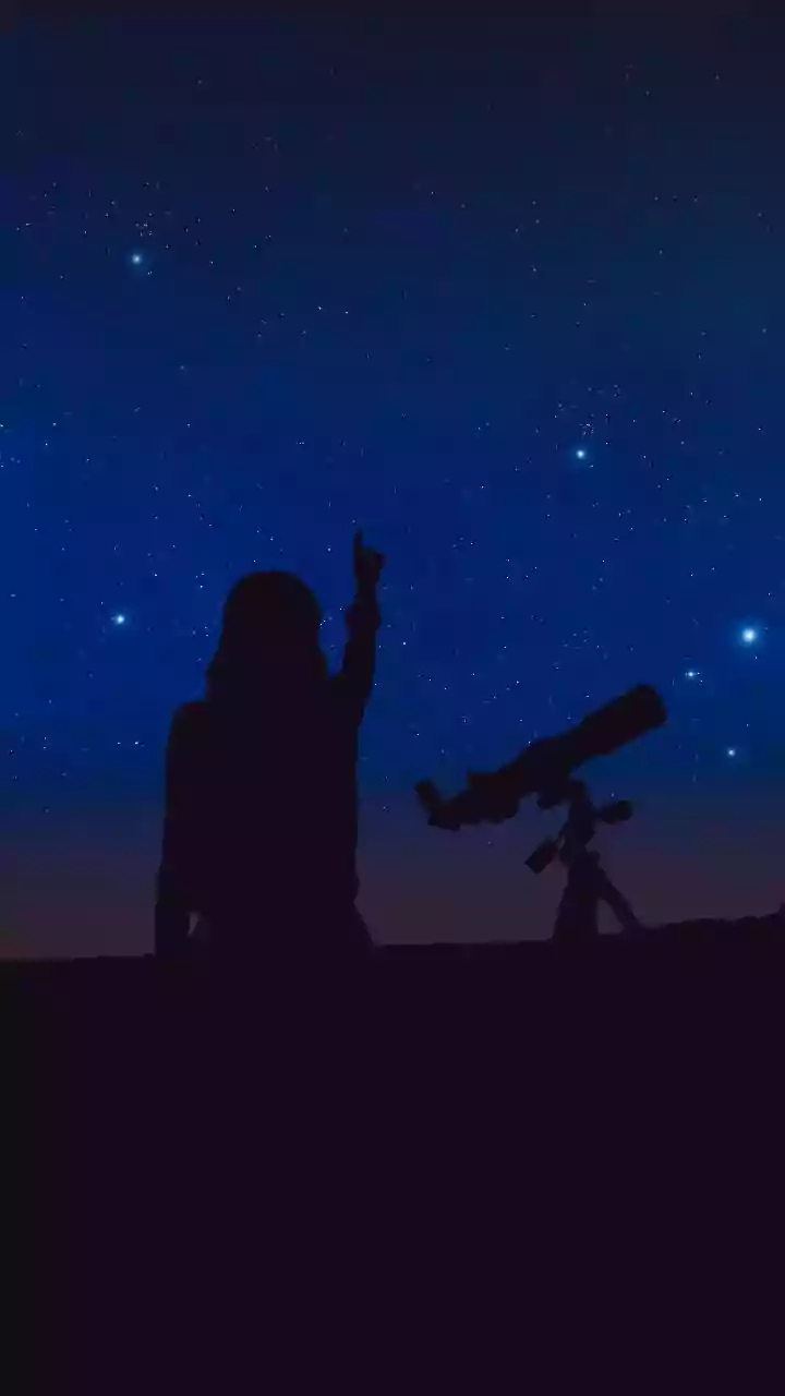 Virgo's Deep Dive: Navigating Emotions and Decisions on April 6, 2026