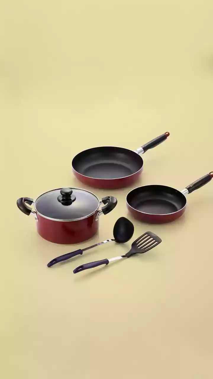 Buying nonstick cookware? Here's what to know