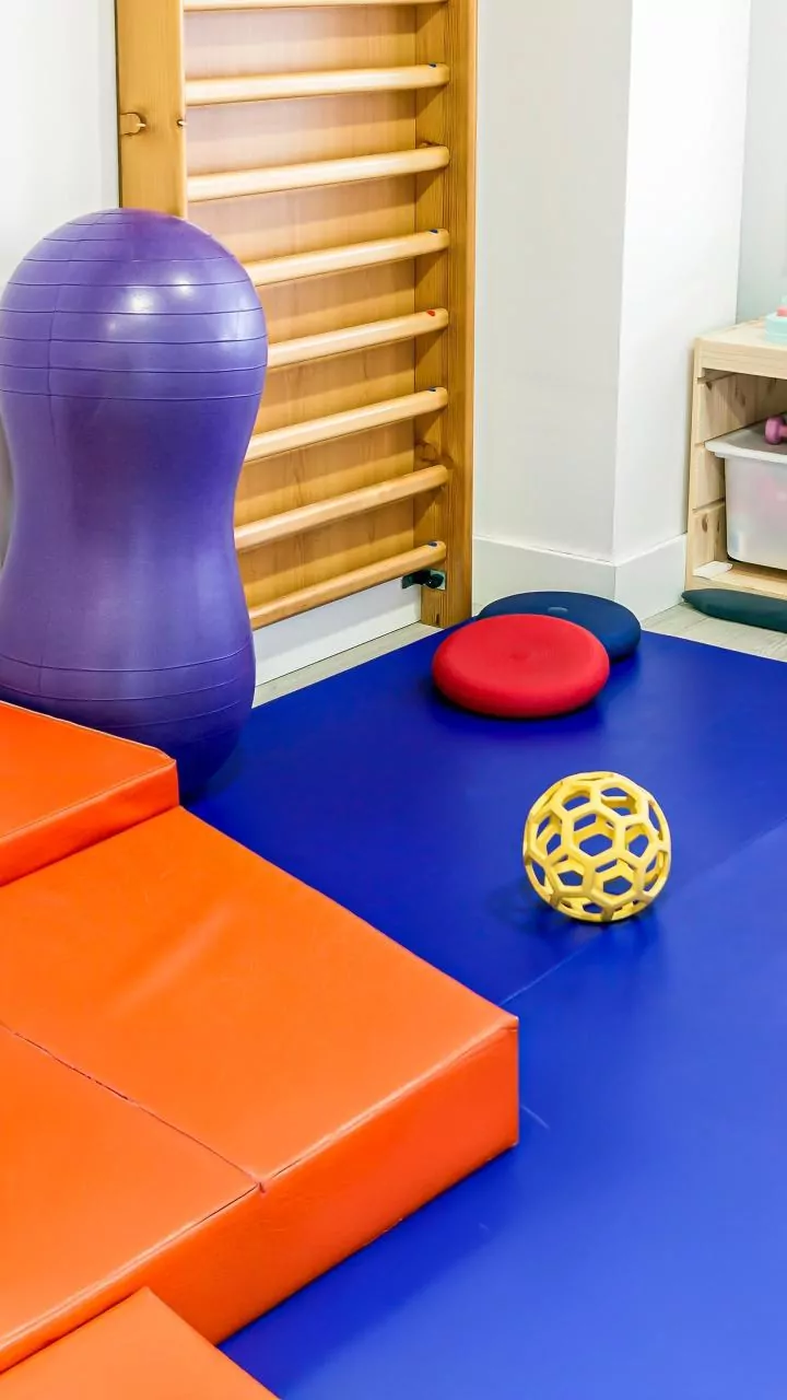 A Closer Look At Small-Space Walking Sessions In At-Home Walking Workouts