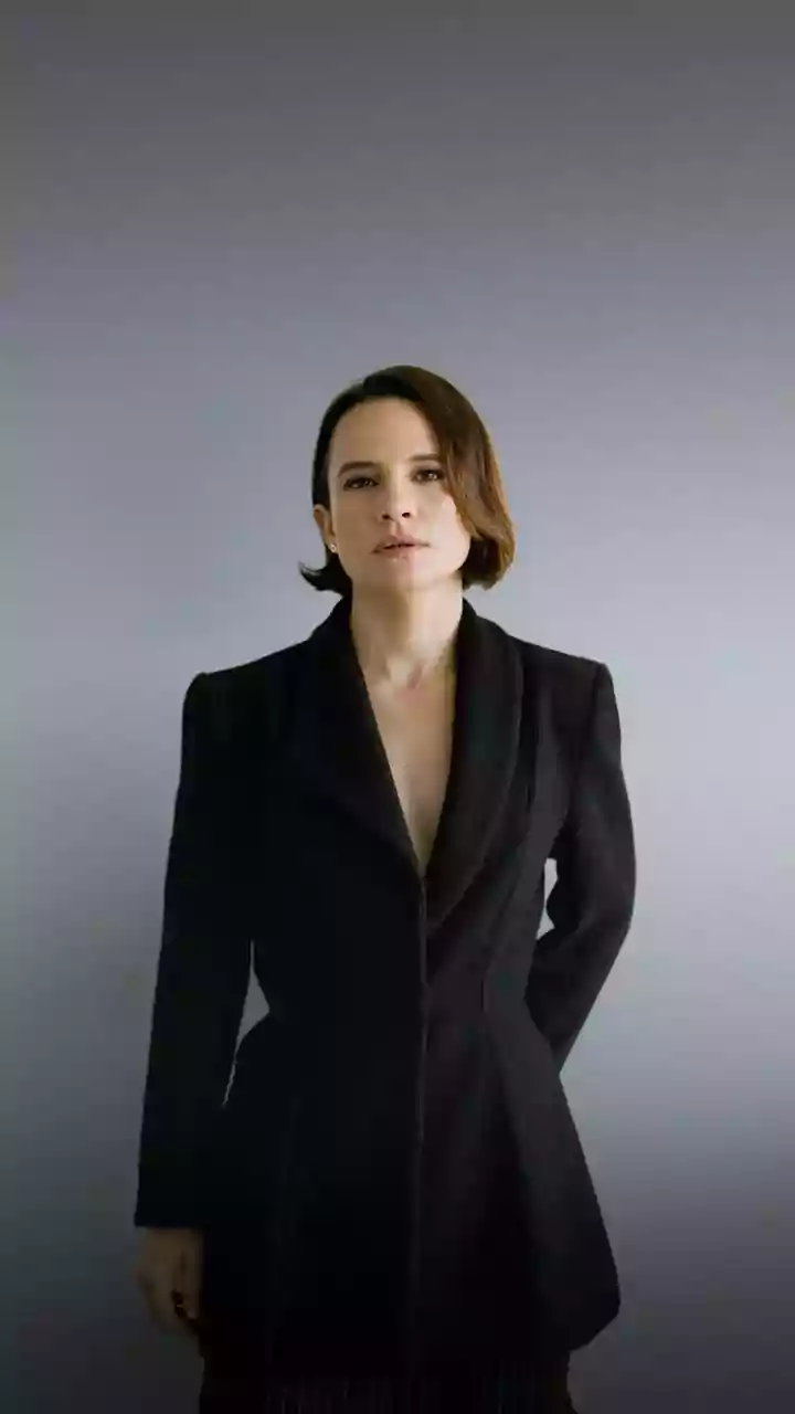 Atriz de Avenida Brasil morou quatro meses nos EUA com ex-namorada famosa