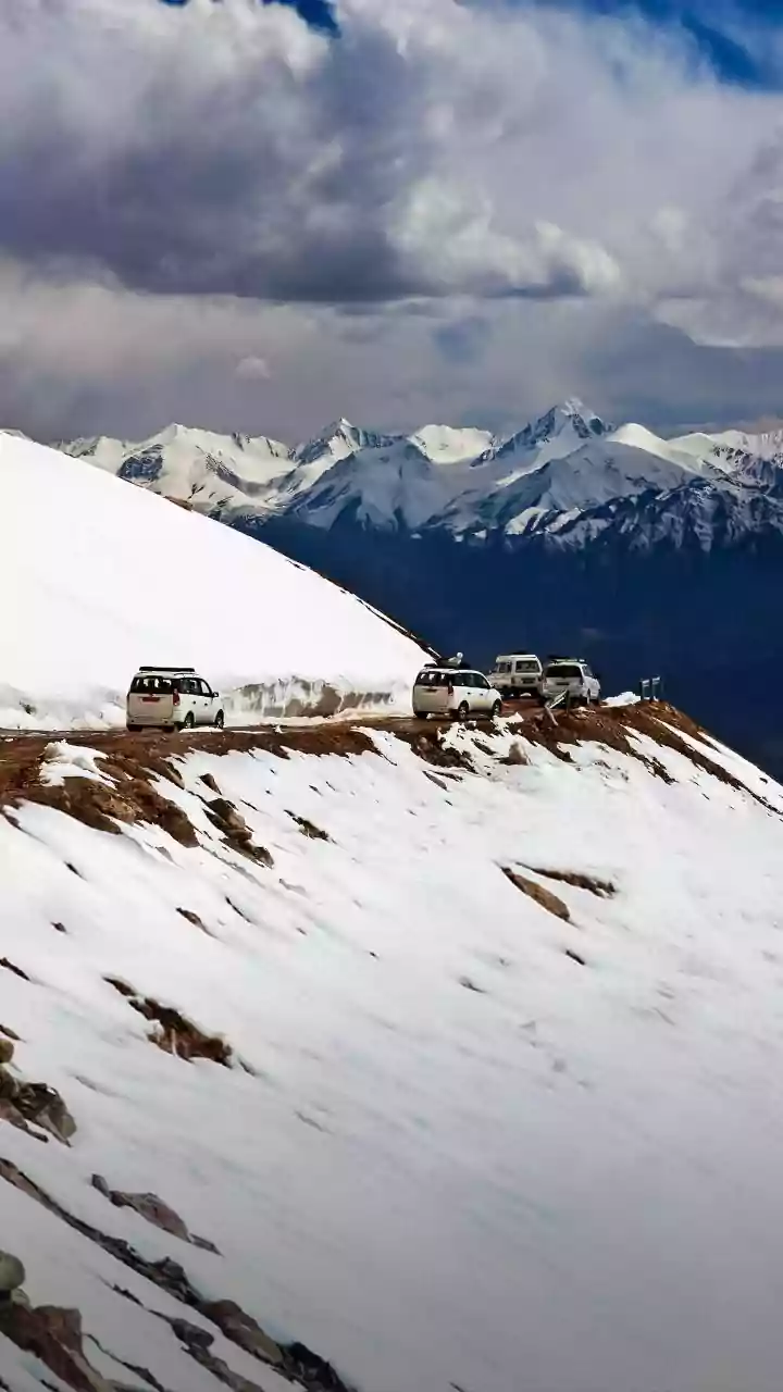Snowfall Transforms Leh into a Winter Wonderland