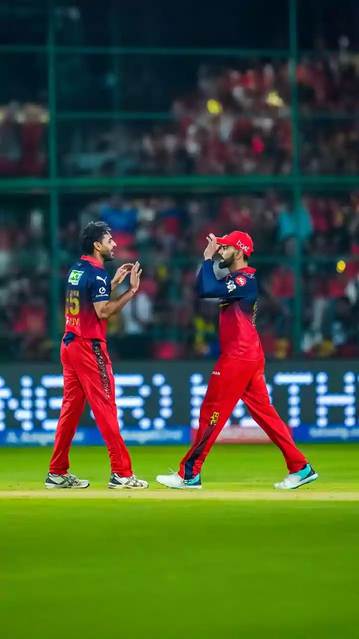 Virat Kohli & Bhuvneshwar Kumar Break Into Kikli Dance After RCB's Title Win | Watch