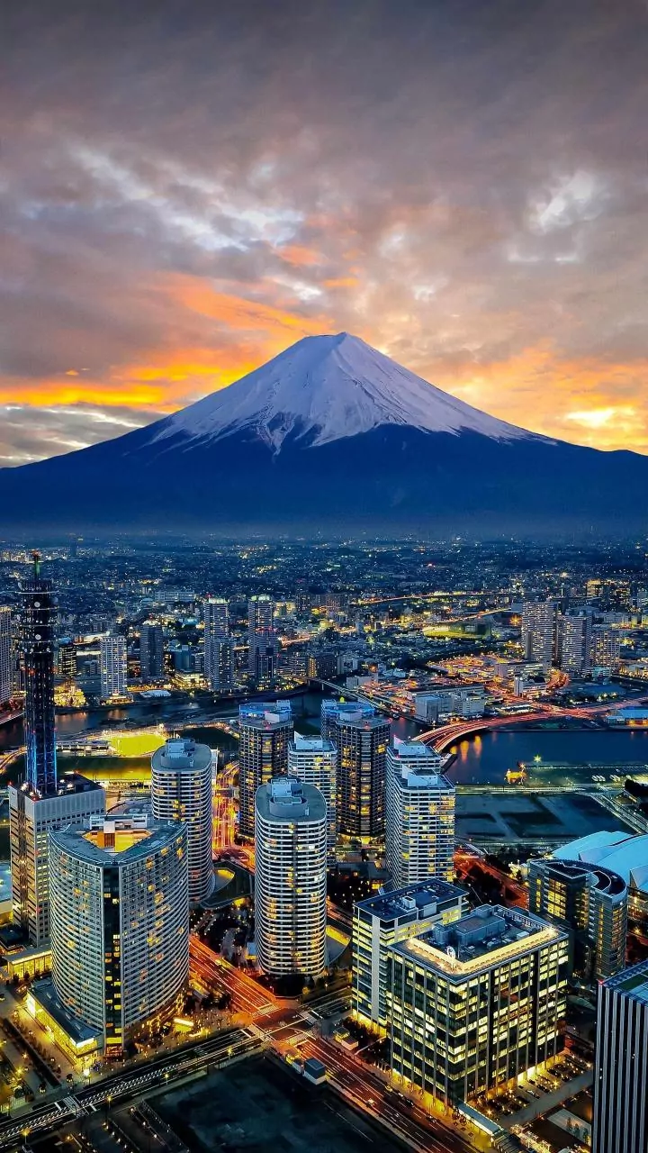 Japan: 7.1-magnitude earthquake hits Kumamoto; tsunami warning issued