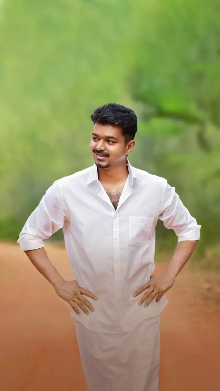 Pooja Hegde's selfie with Vijay goes viral—here's why everyone's talking