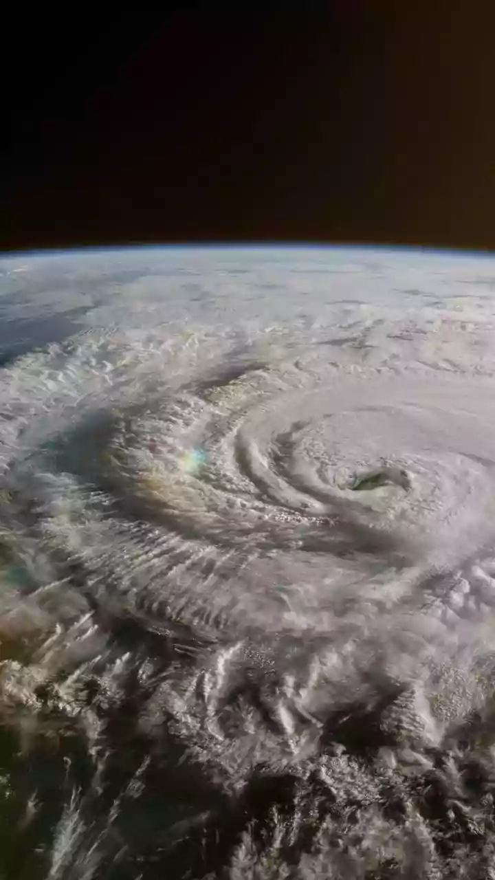 Understanding Weather Phenomena: A Guide to Cyclones