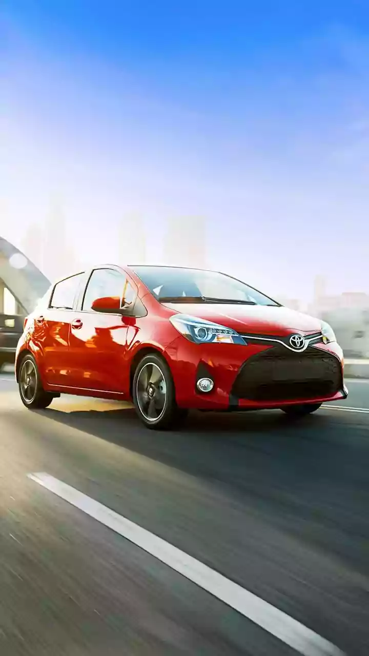 Loading Heavy Gear First Keeps Compact Hatchbacks Balanced During Long Highway Drives