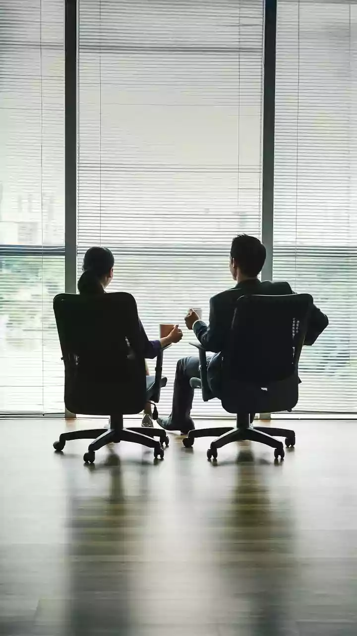 Ficar muito tempo sentado pode prejudicar a saúde, mesmo se você exercita; entenda o sedentarismo silencioso