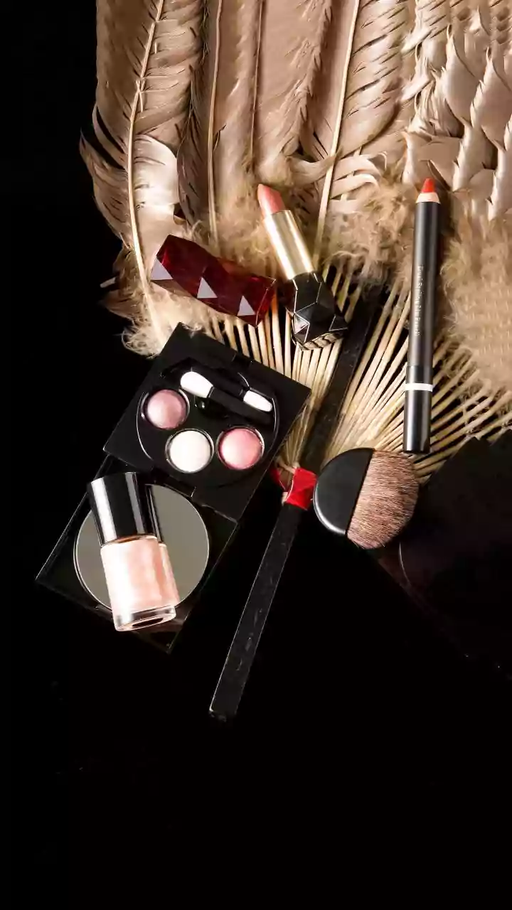 भारतीय आत्मा के साथ ग्लैमरस मेकअप: एक नया दृष्टिकोण!