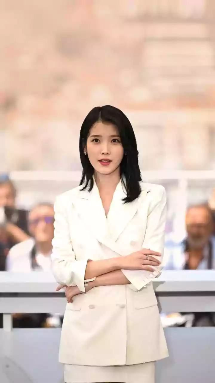 IU's Smart Lip Balm Secrets: The Key to Perfect Lips!