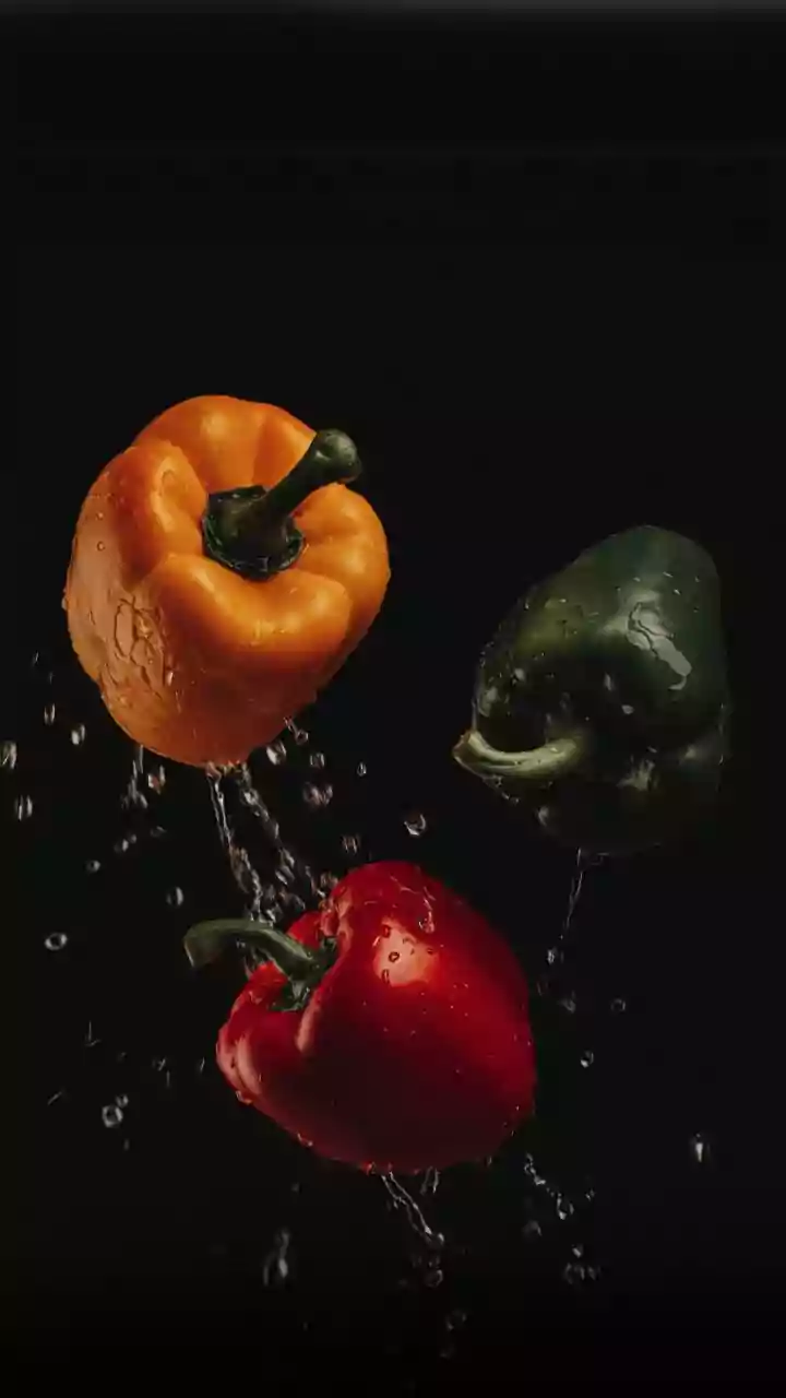 Vegetarian Pantry Peppers: Distinguishing Sweet And Hot Pepper Varieties